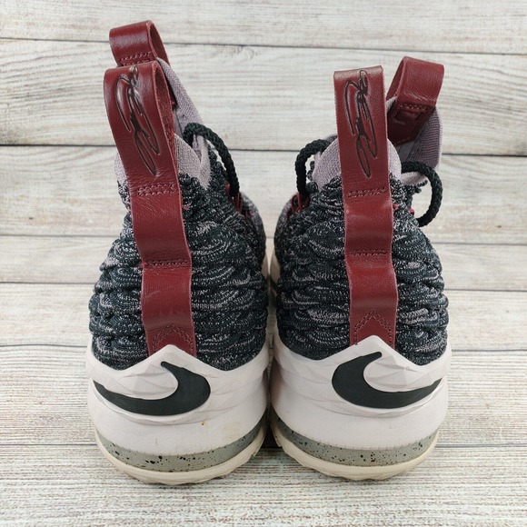 Nike LeBron 15 GS 'Pride of Ohio' Youth Size 5.5Y - Picture 3 of 8